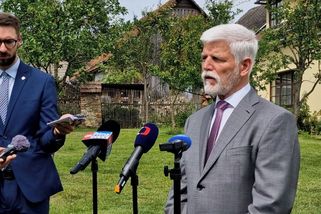 Prezident se zastal České televize a rozhlasu, postup vlády označil za nešťastný - Novinky